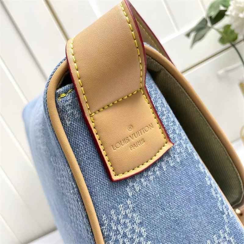 1984 LuVi Paris Bag M40743