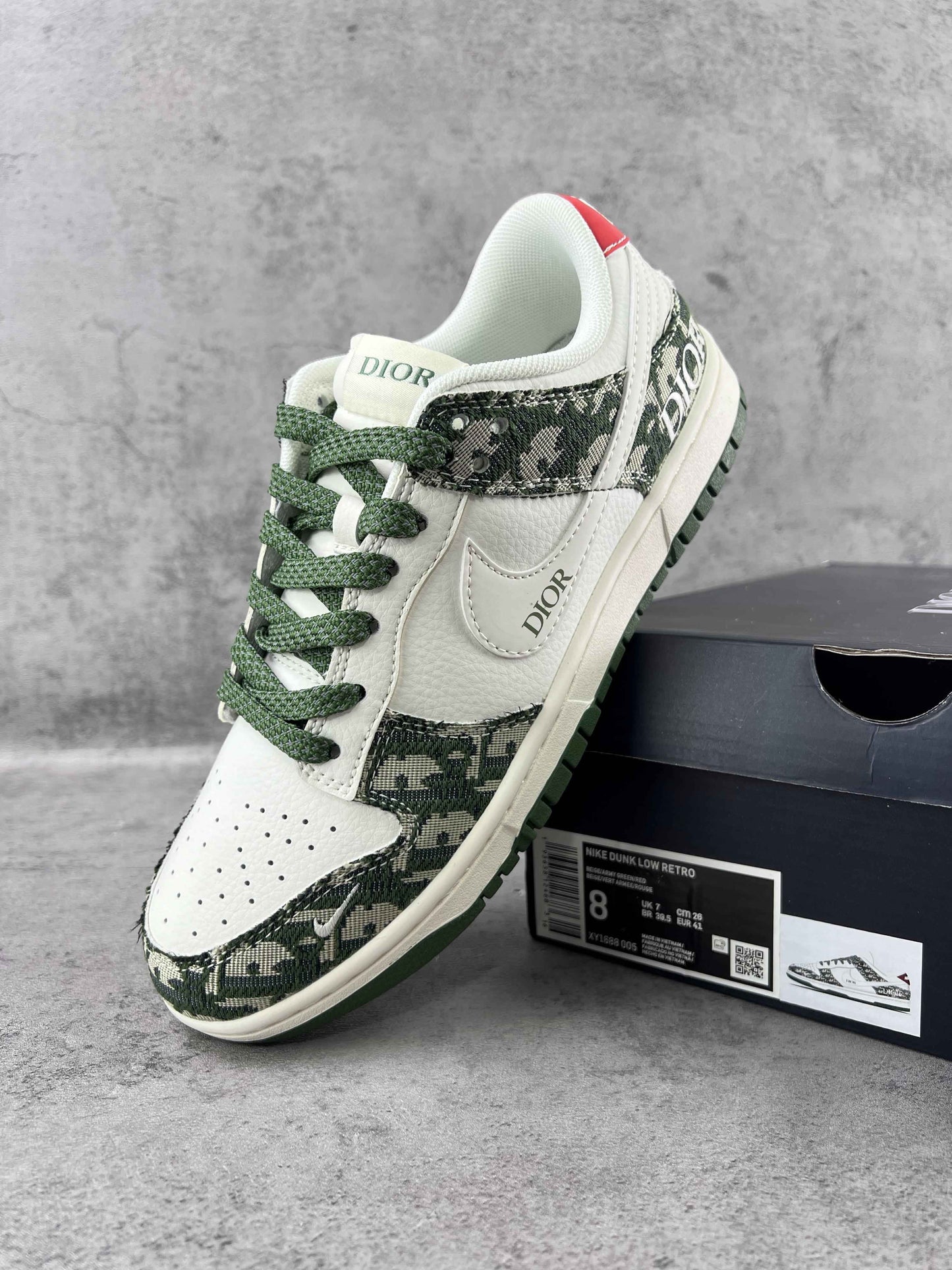 Custom SB Dunk Low x Dior XY1688 005