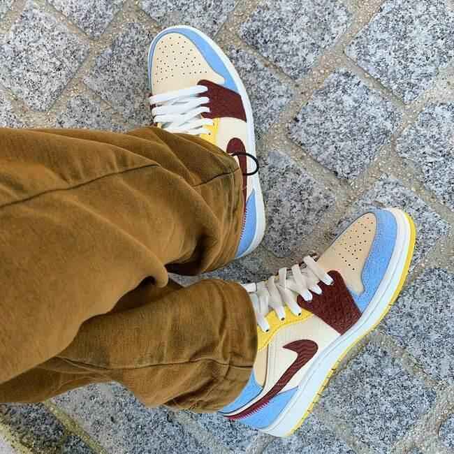 Custom Air Jordan 1 Chateau Blue Yellow Sneakers