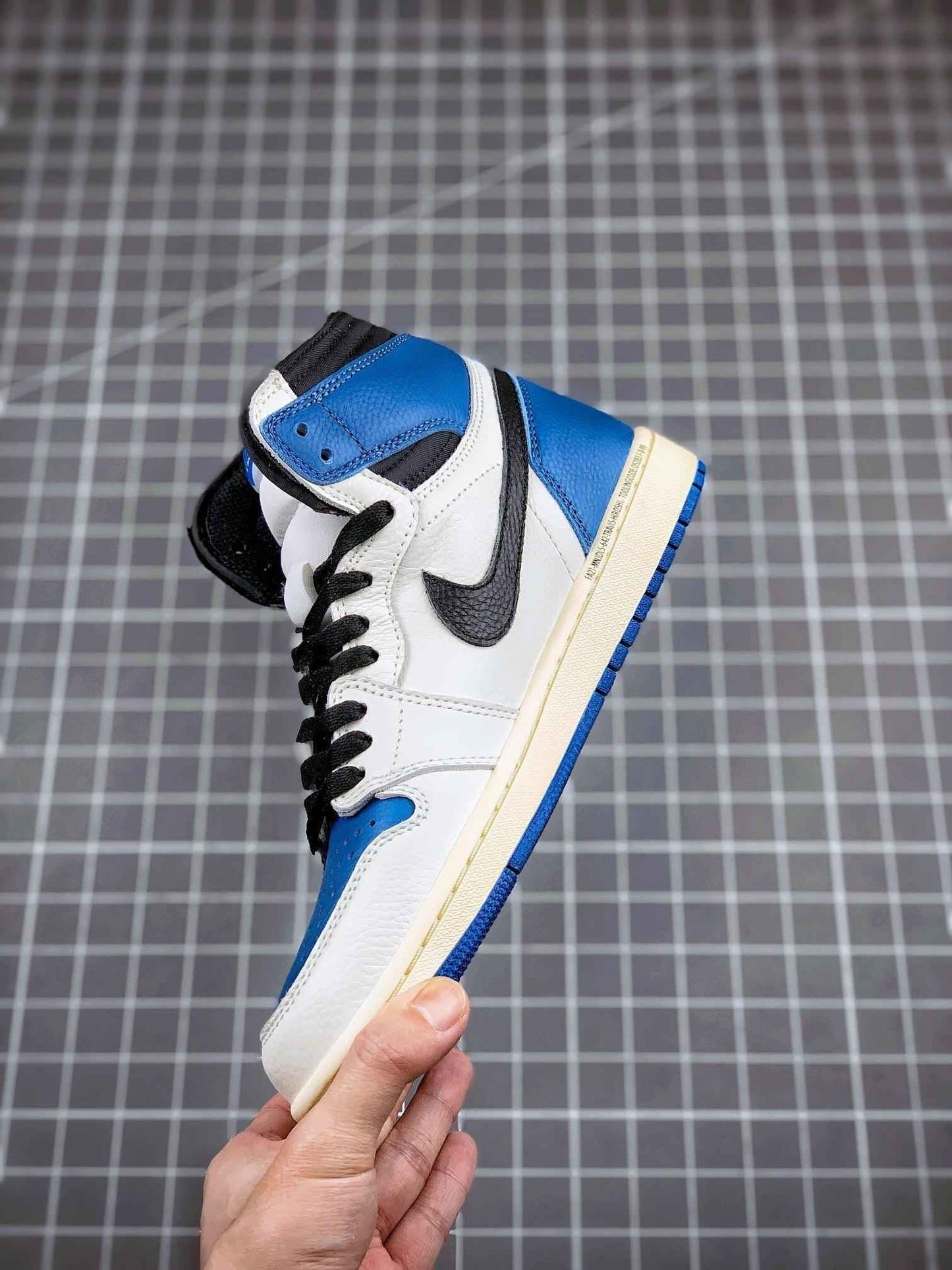 Custom Air Jordan 1 High OG SP Fragment x Travis Scott DH3227-105