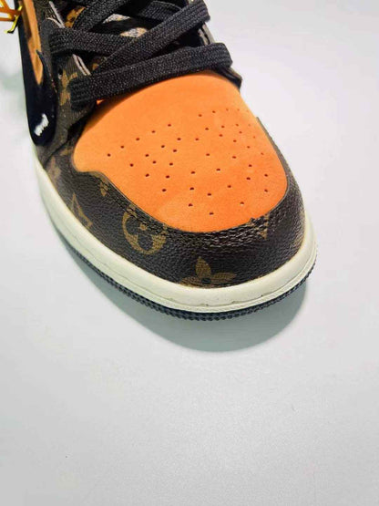 Designer Air Jordan 1 x Travis Scott x Louis Gold
