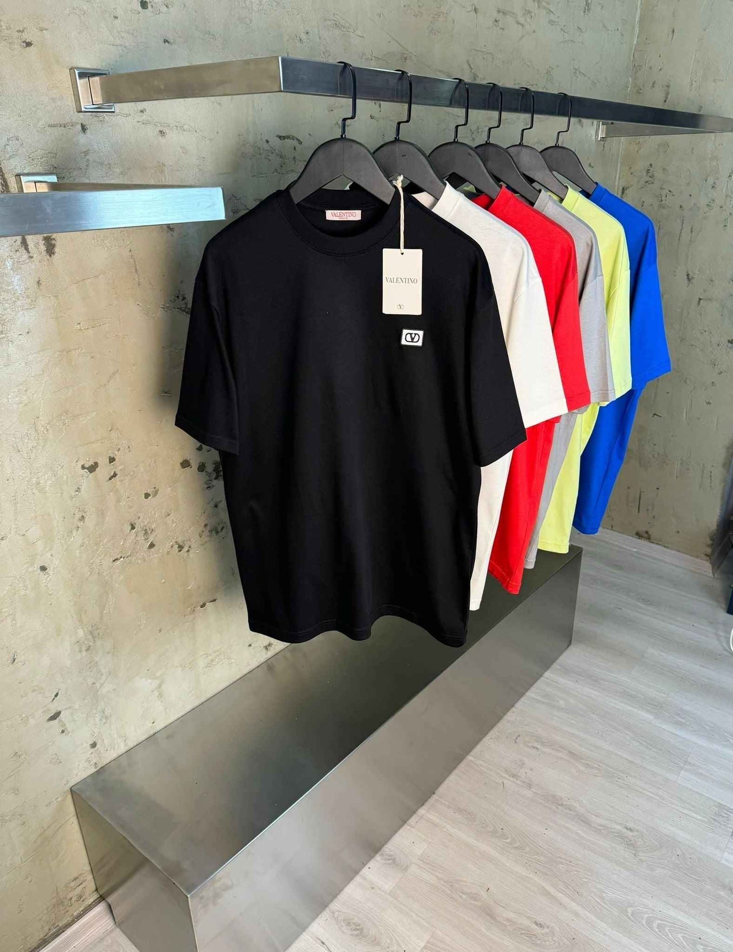 Sneakernational - Valentino T-Shirt 006