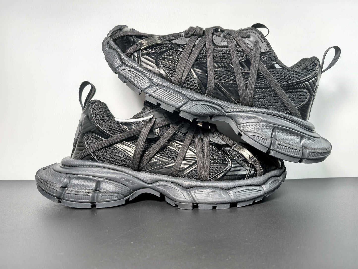 Balenciaga Runner 3XL Extreme Lace 03