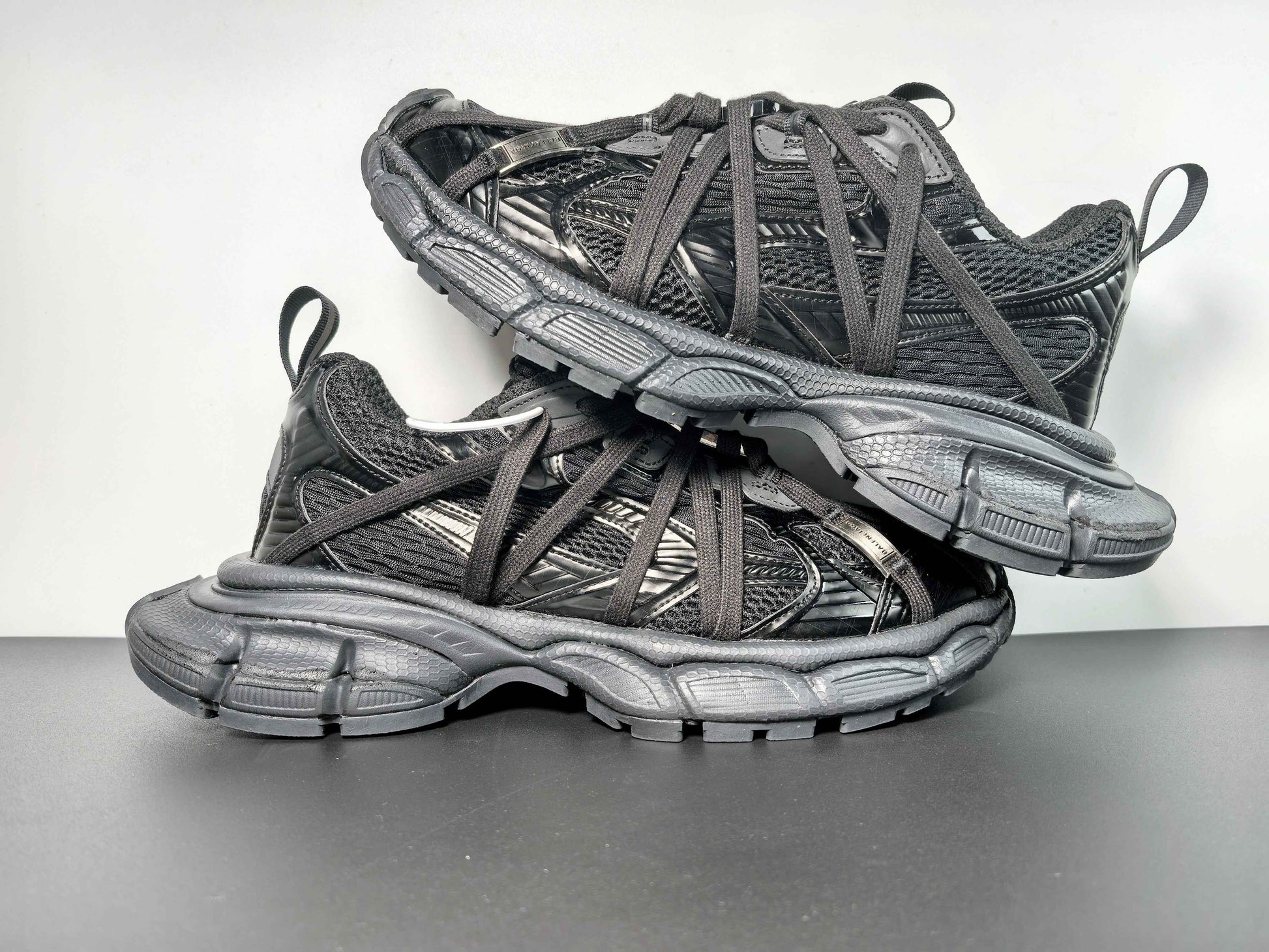 Balenciaga Runner 3XL Extreme Lace 03