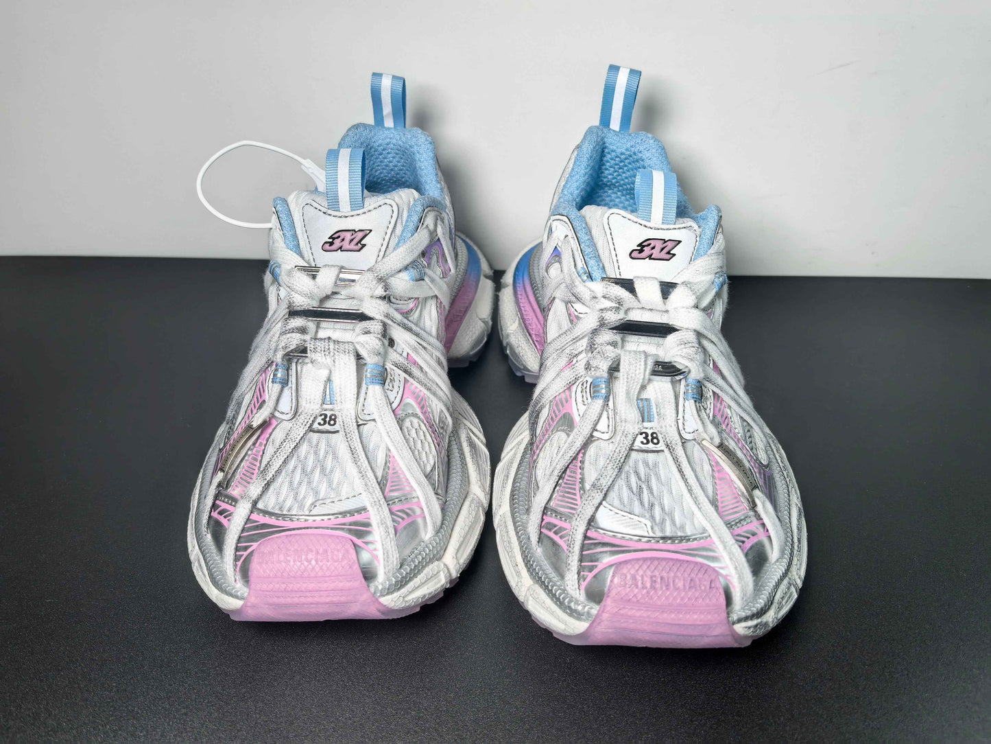 Balenciaga Runner 3XL Extreme Lace 02