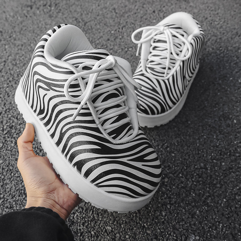 'Wild Stride' X9X Moon Boots - Sneakernational