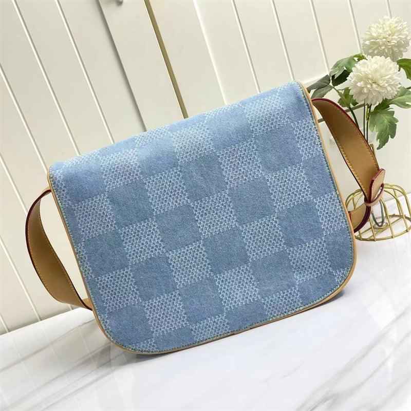 1984 LuVi Paris Bag M40743