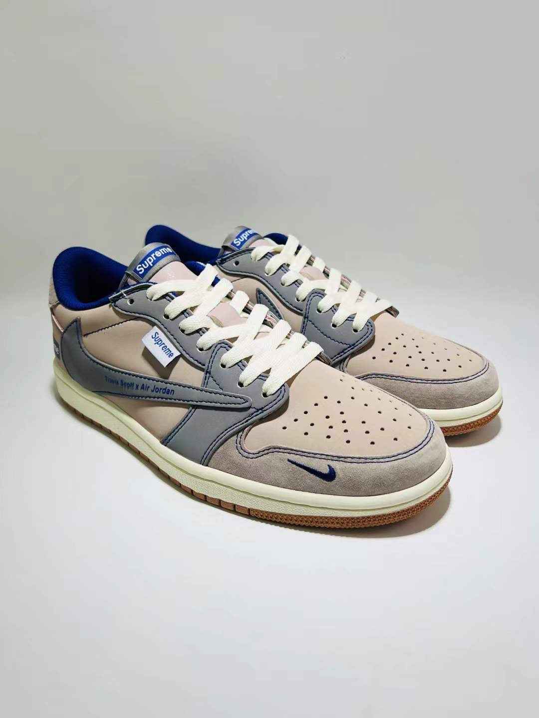 Designer Air Jordan 1 ×Travis Scott Supreme XD1568 102