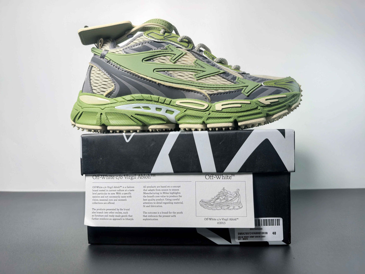 Off-White C/O Virgil Abloh Sneakers 002