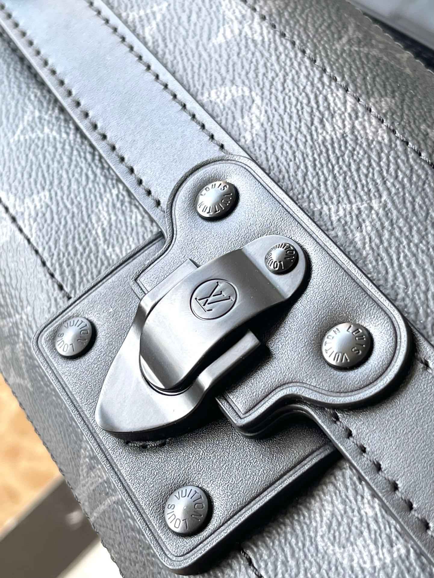 LuVi Soul Trunk East West Monogram Dus M11744