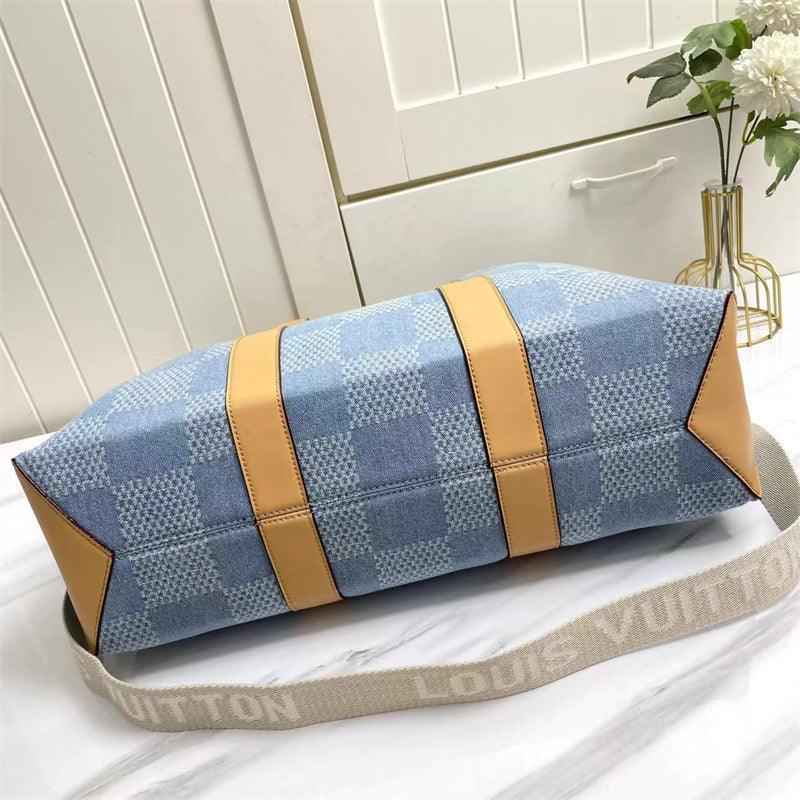 1984 LV Paris Bag M40702