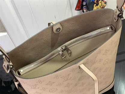 1984 LuVi Monogram Bag M12140