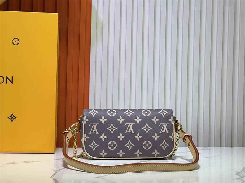 1984 LV Monogram M11299