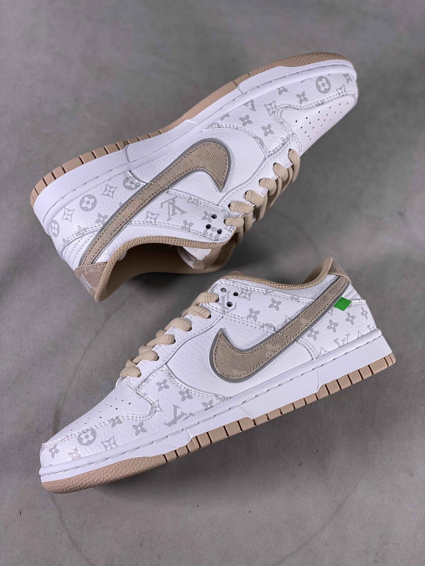 Custom SB Dunk Low x LV LV0526 596