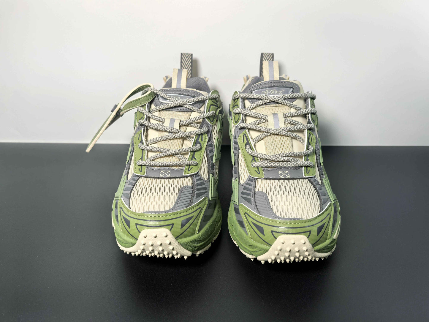 Off-White C/O Virgil Abloh Sneakers 002