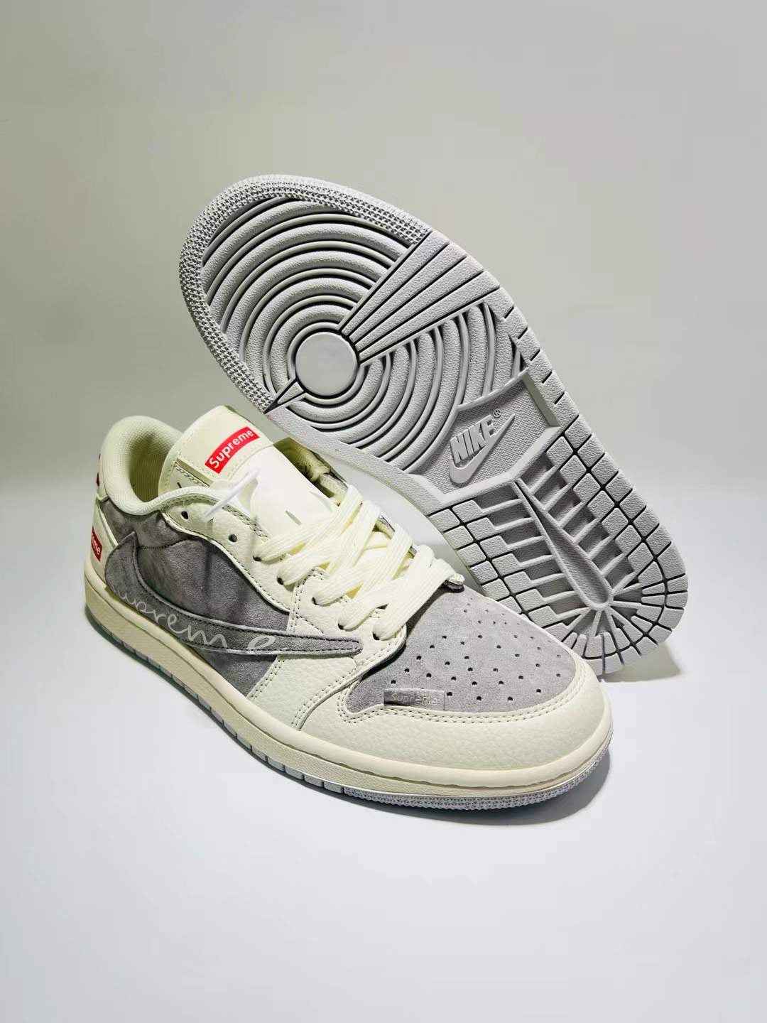 Designer Air Jordan 1 ×Travis Scott Supreme XS3086 004