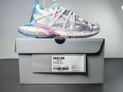 Balenciaga Runner 3XL Extreme Lace 02