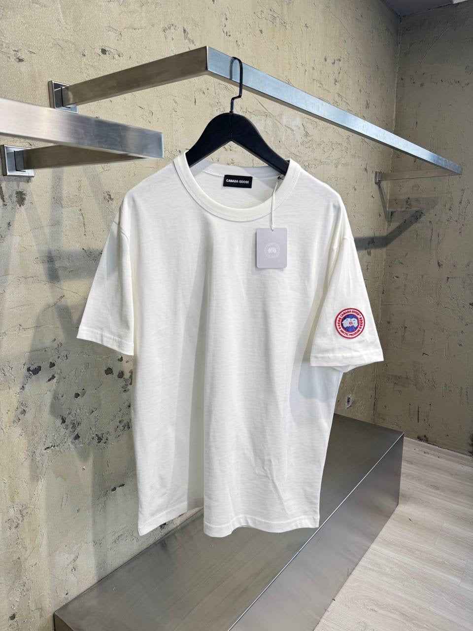Canada Goose Oversize T-Shirt 001
