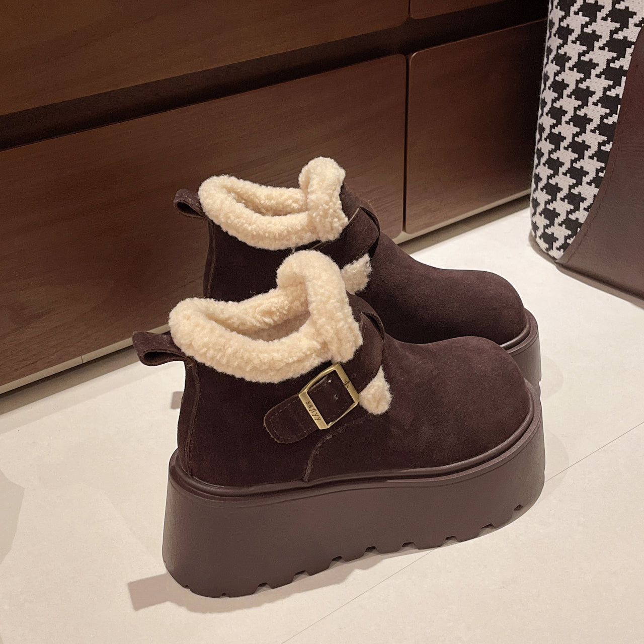 Artemis Shearling Platform Boots - Sneakernational