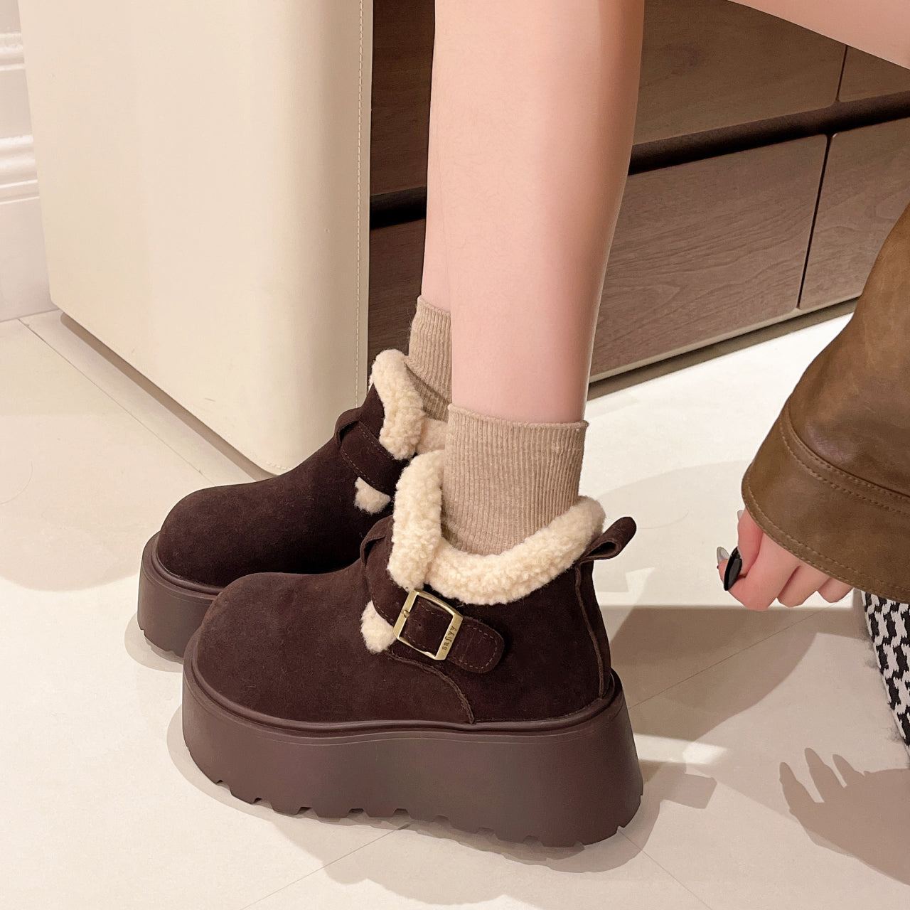 Artemis Shearling Platform Boots - Sneakernational