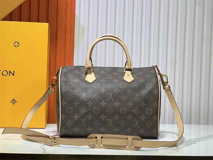 1984 LV Monogram M24422