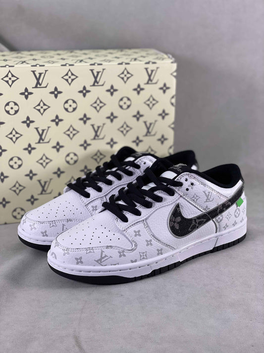 Custom SB Dunk Low x LV 0526 591