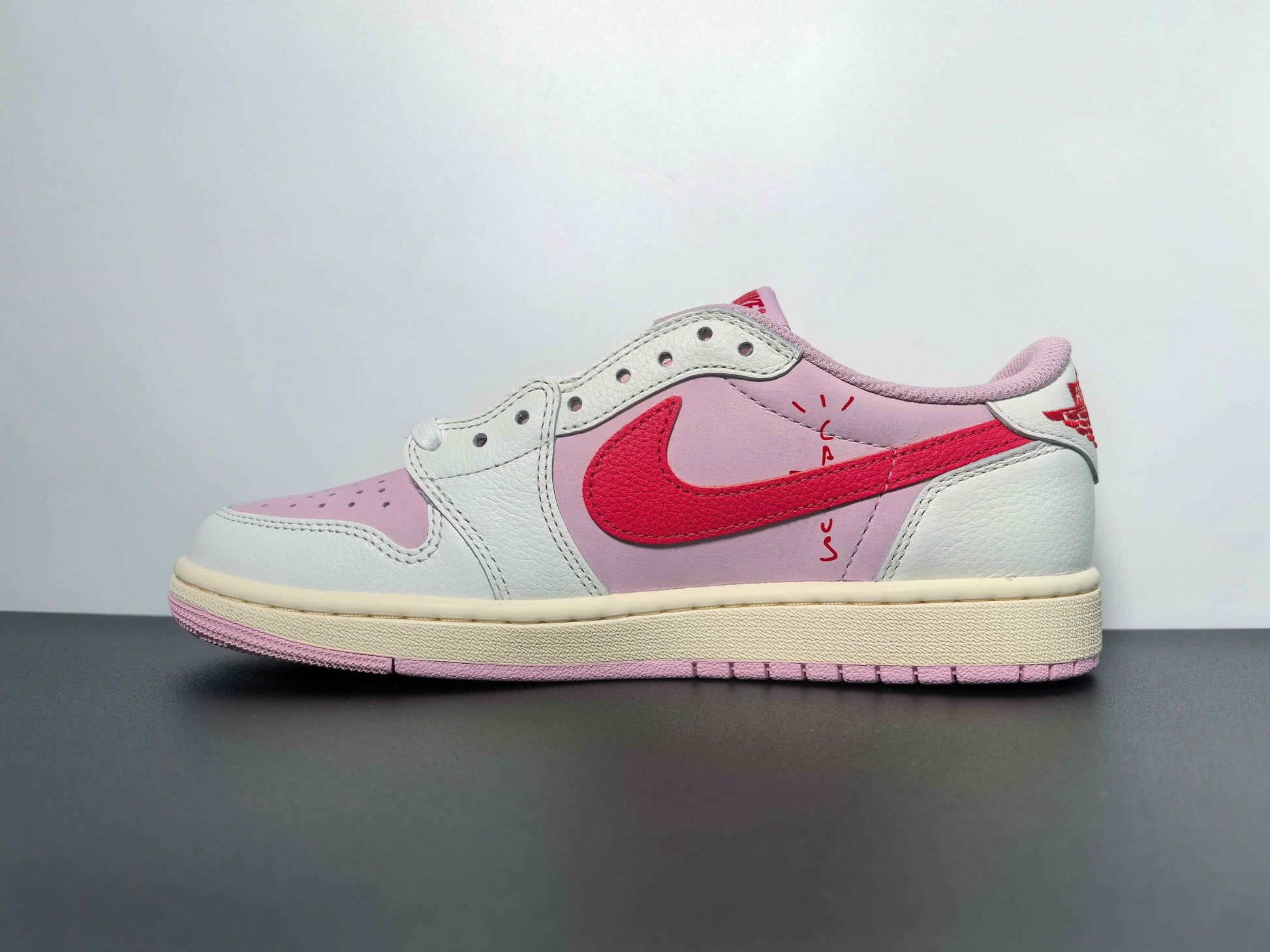 Travis Scott × AJ1 Low "Shy Pink"