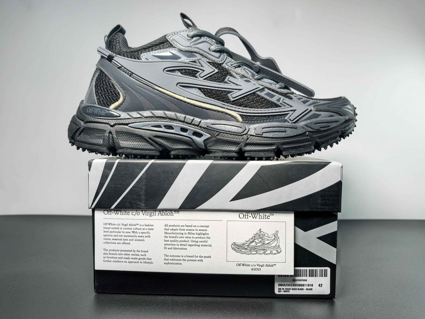 Off-White C/O Virgil Abloh Sneakers 011