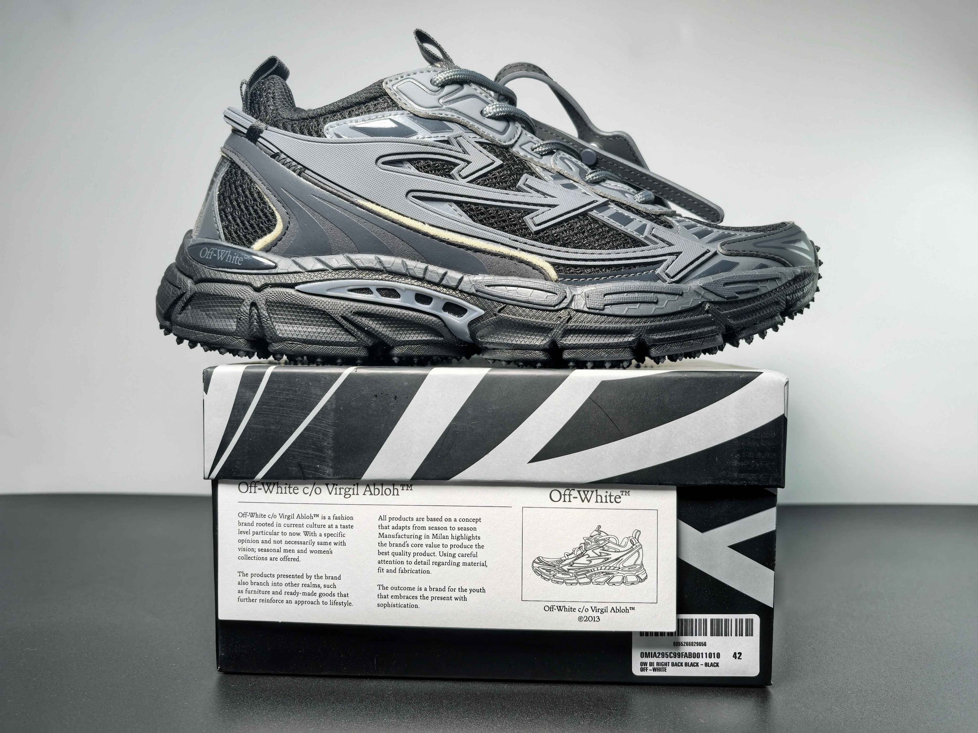 Off-White C/O Virgil Abloh Sneakers 011