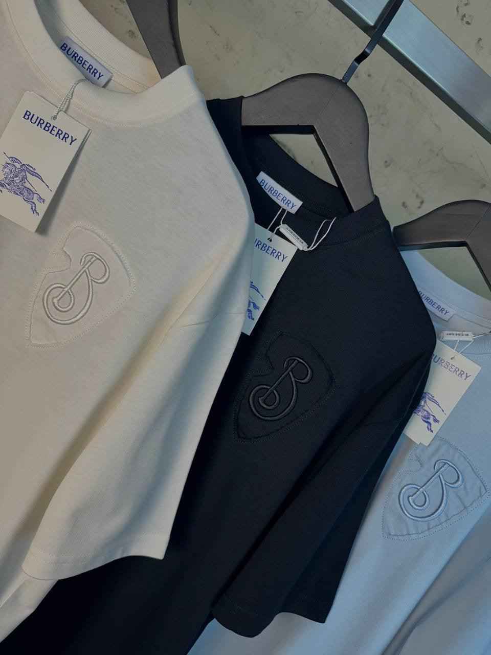 Sneakernational - Burberry T-Shirt 006
