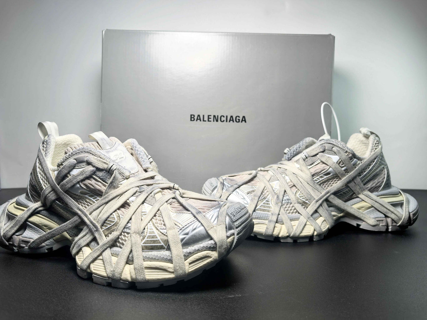 Balenciaga Runner 3XL Extreme Lace