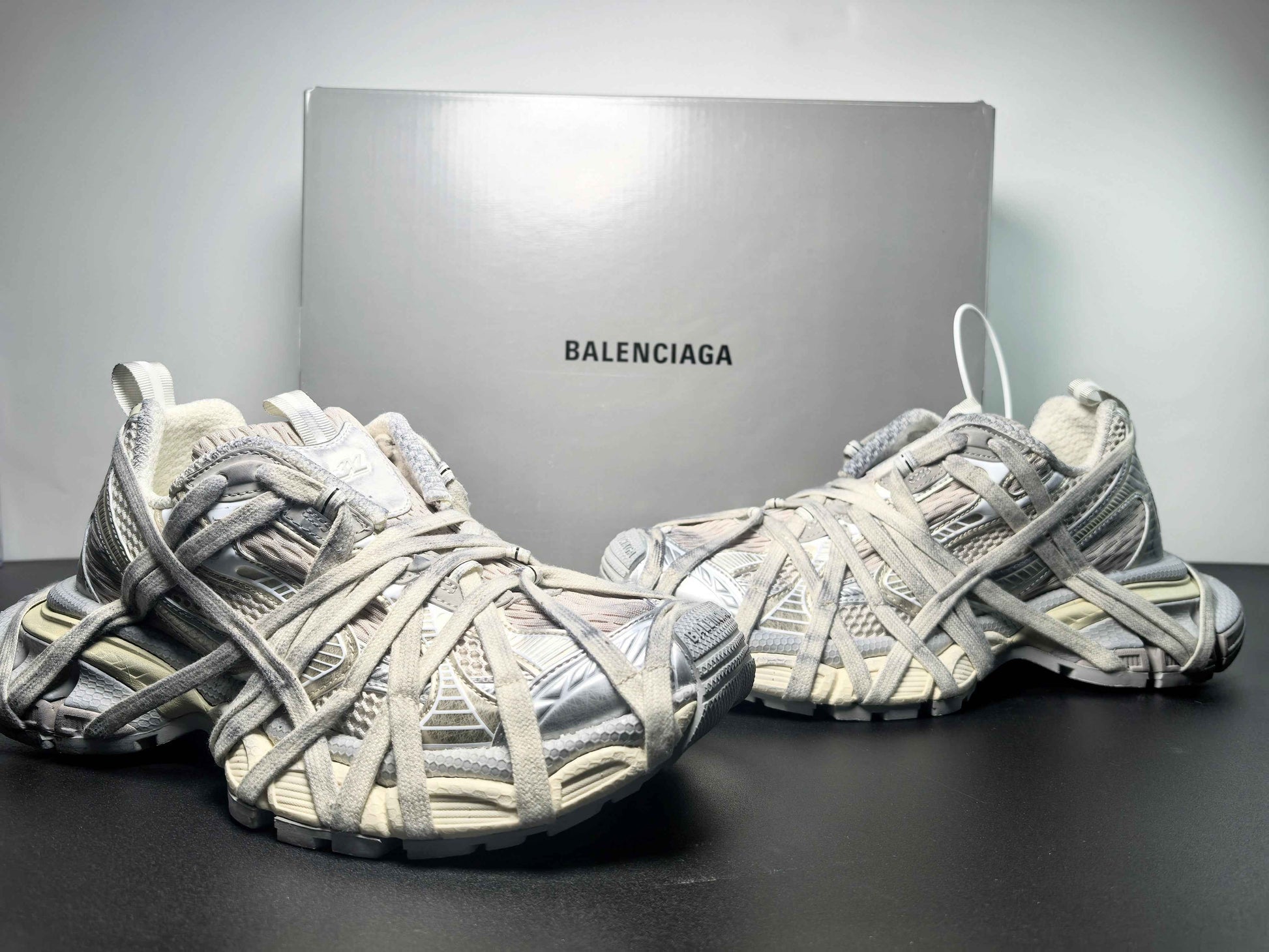 Balenciaga Runner 3XL Extreme Lace