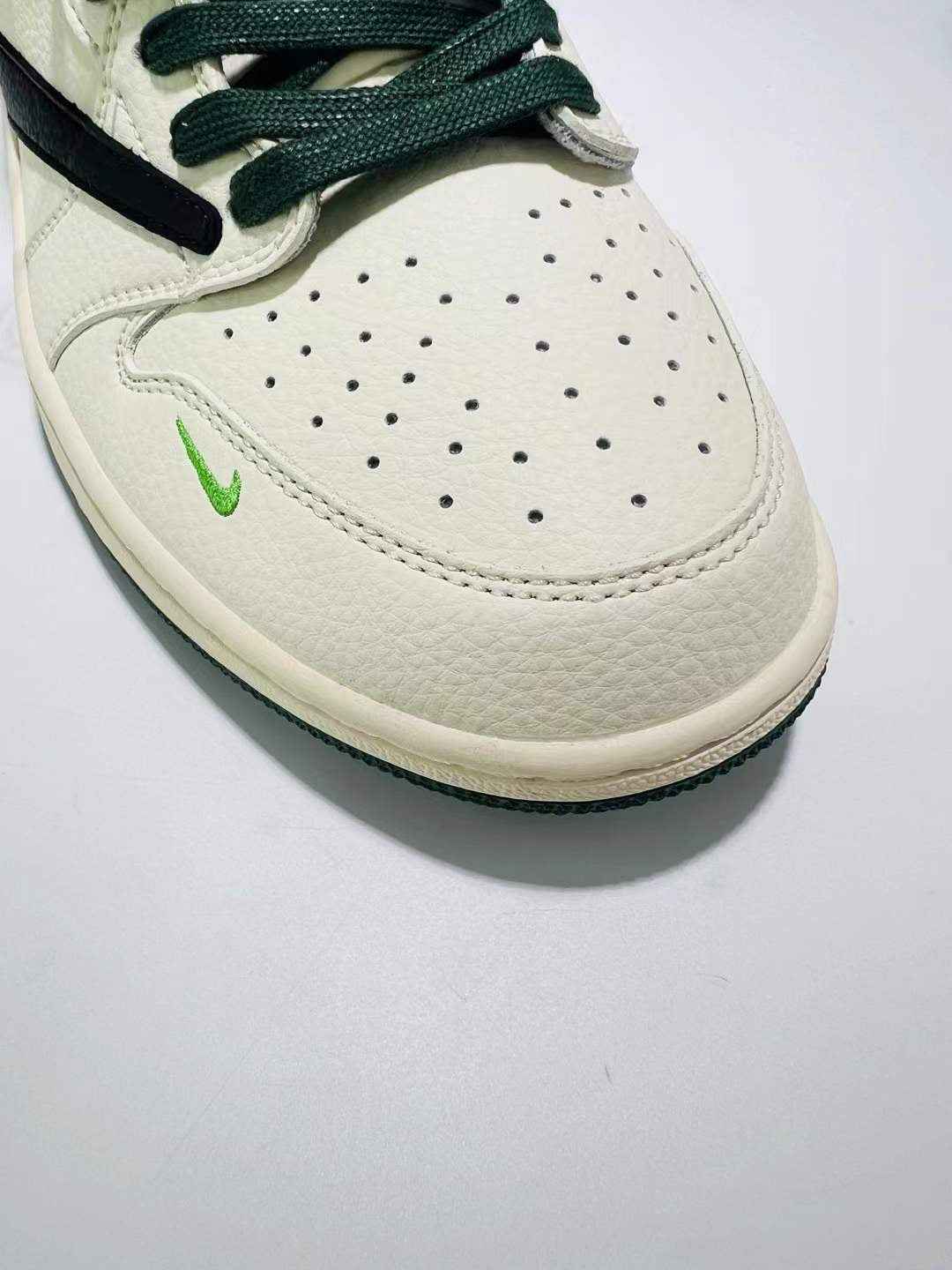 Designer Air Jordan 1 × Travis Scott × OFF White JJ5288 011