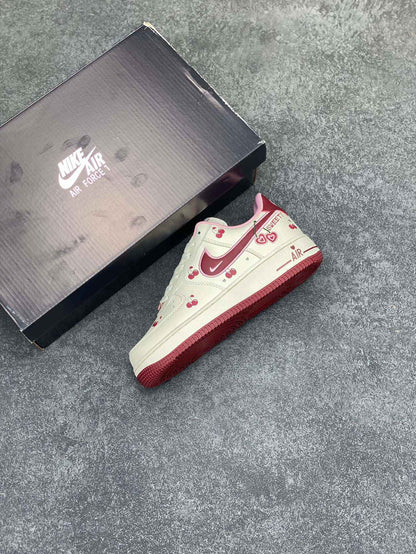 Custom Air Force 1'07 Low Valentine's Day