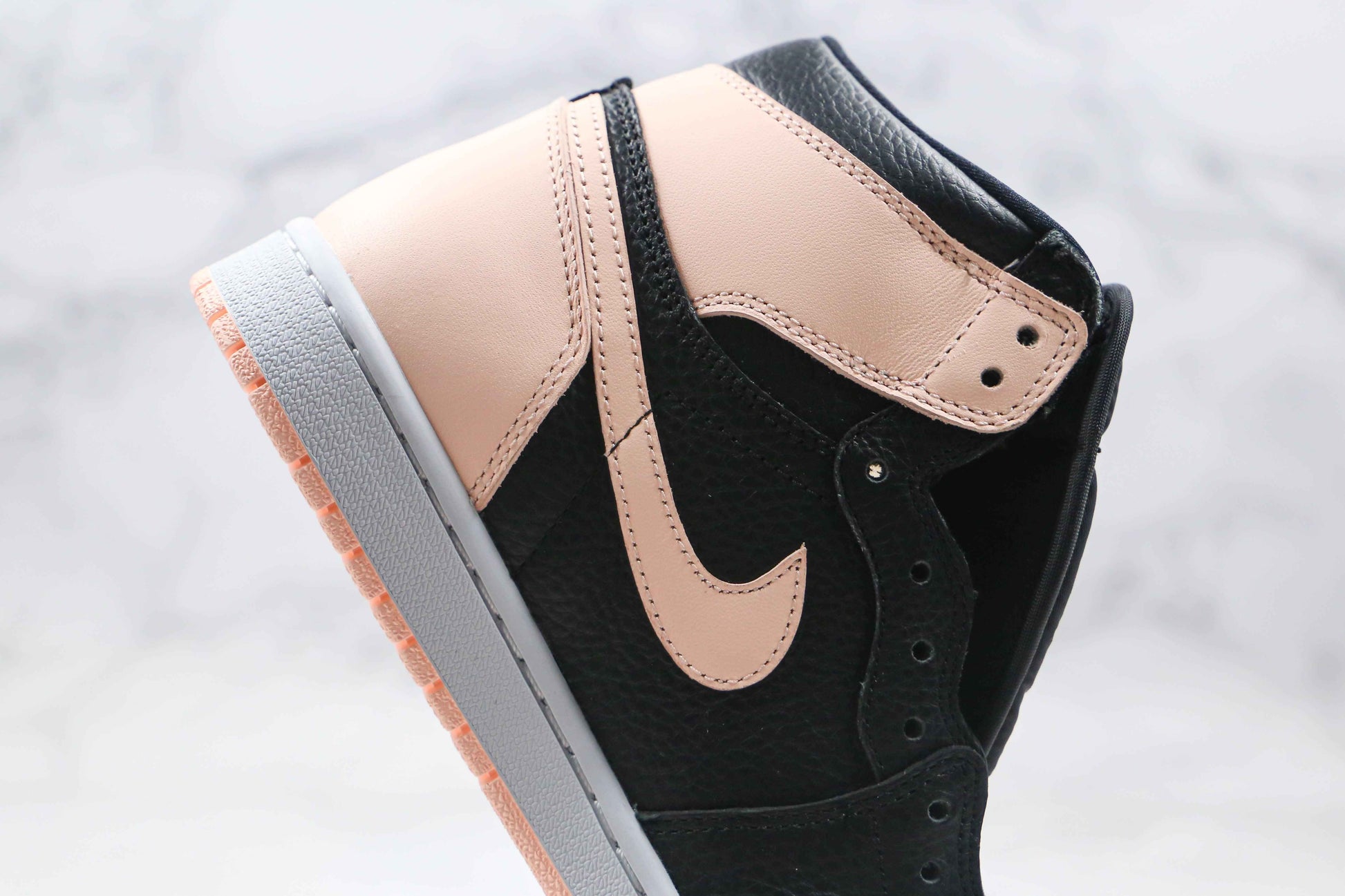 Custom Air Jordan 1 High OG “Crimson Tint” AJ1 High Q