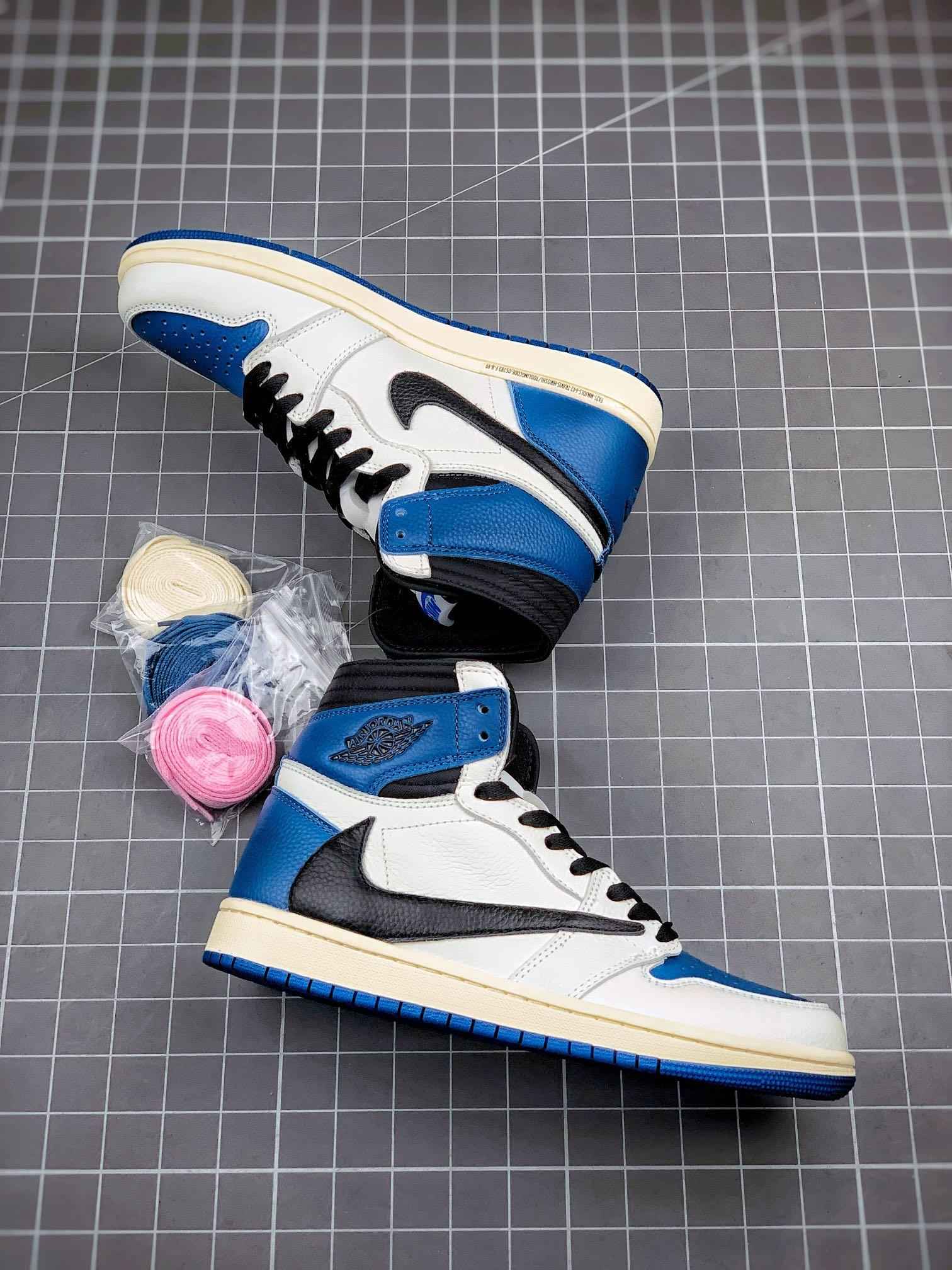 Custom Air Jordan 1 High OG SP Fragment x Travis Scott DH3227-105