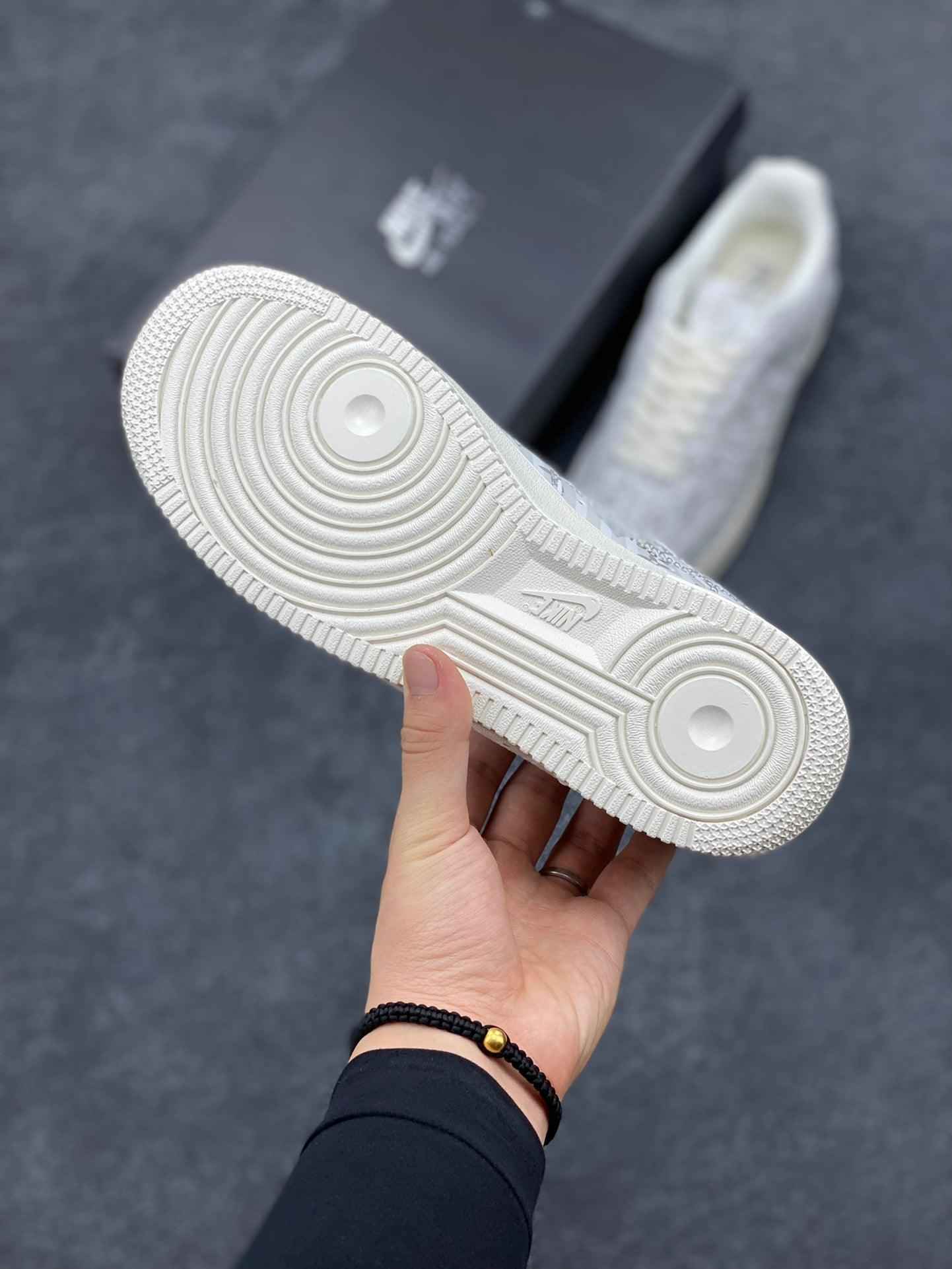 Custom LV x Off-wht x NK Air Force 1 1A9V9E
