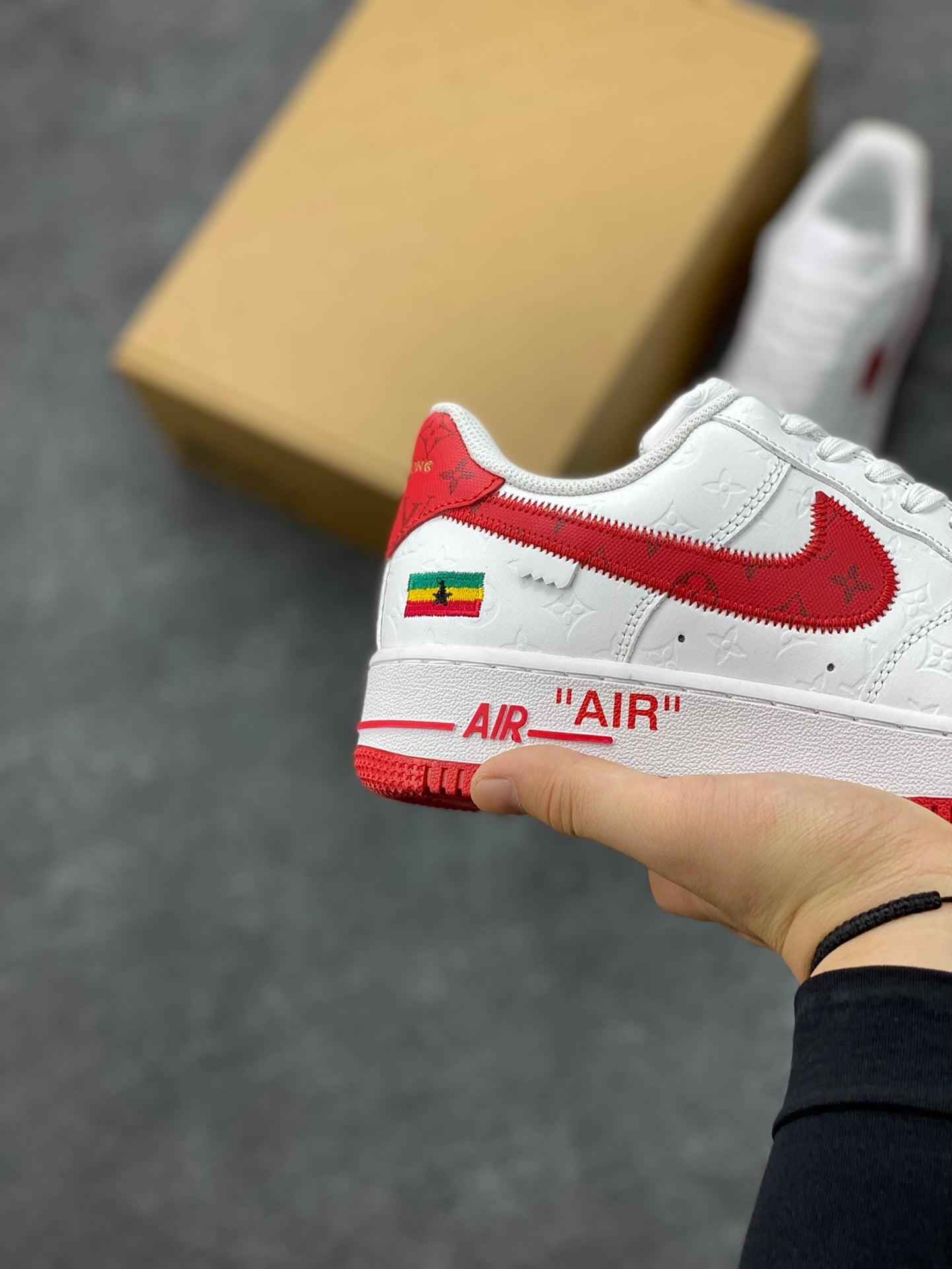 Custom Nk Air Force 1'07 x LV Low Air Sole LD0212