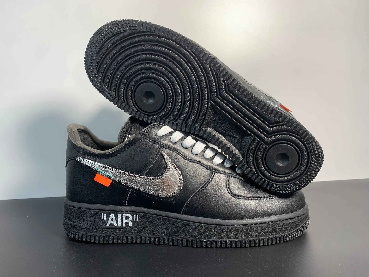 Custom OFF White X Air Force 1 ’07 Low MOMA