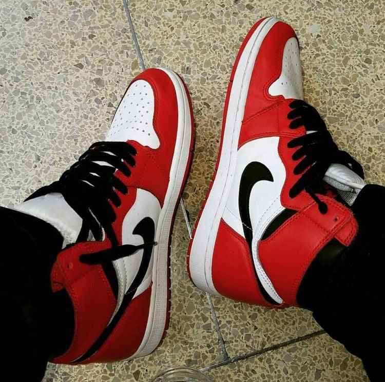 Custom RED Black White Jordan 1 CHICAGO Sneakerhypes