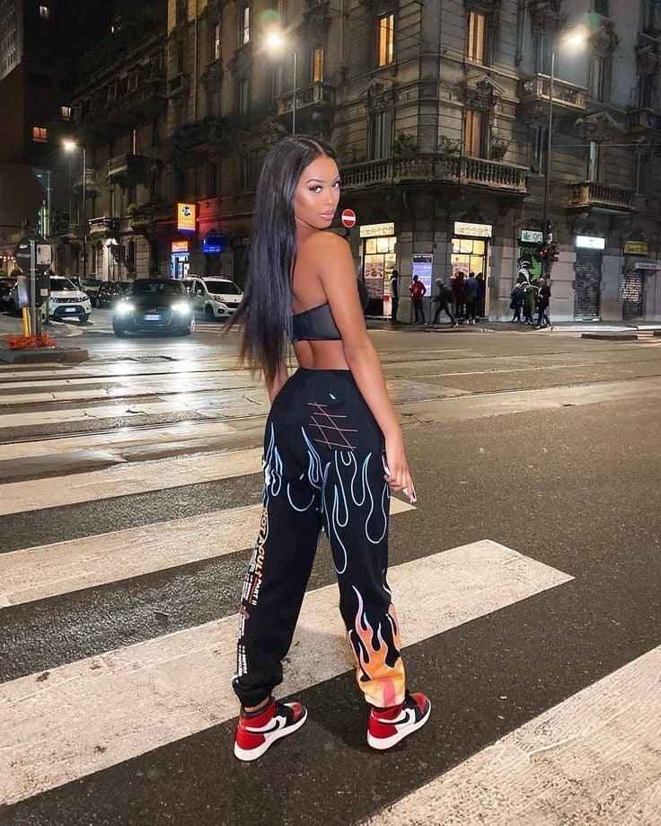 Custom RED Black White Jordan 1 CHICAGO Sneakerhypes