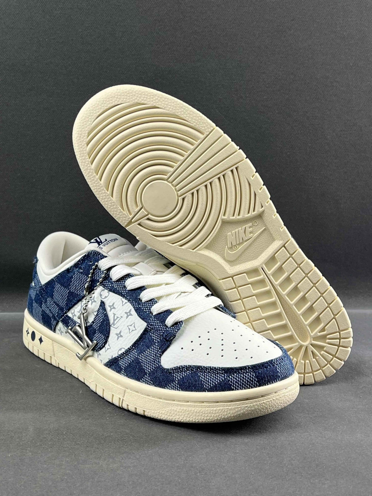 Custom SB Dunk Low x LV JH9310-949