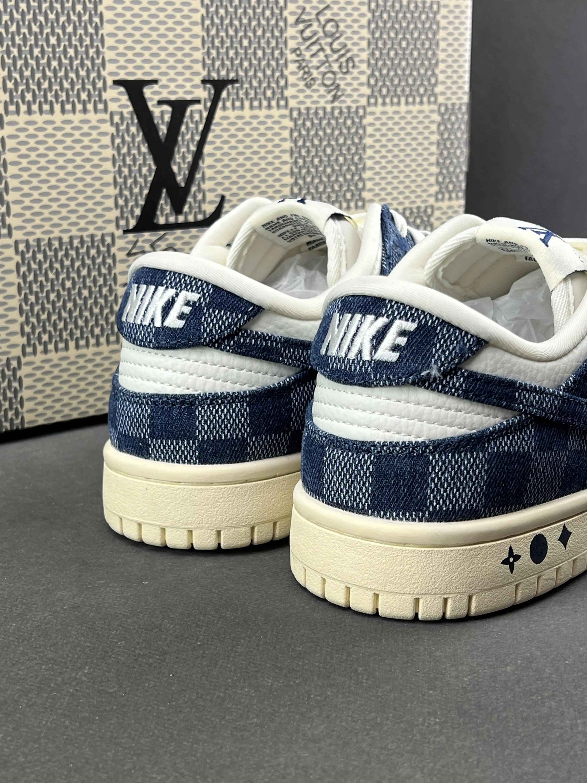 Custom SB Dunk Low x LV JH9310-949
