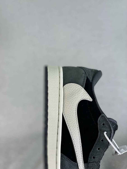 Custom Travis Scott x Fragment x Air Jordan 1 Low DM7866-001