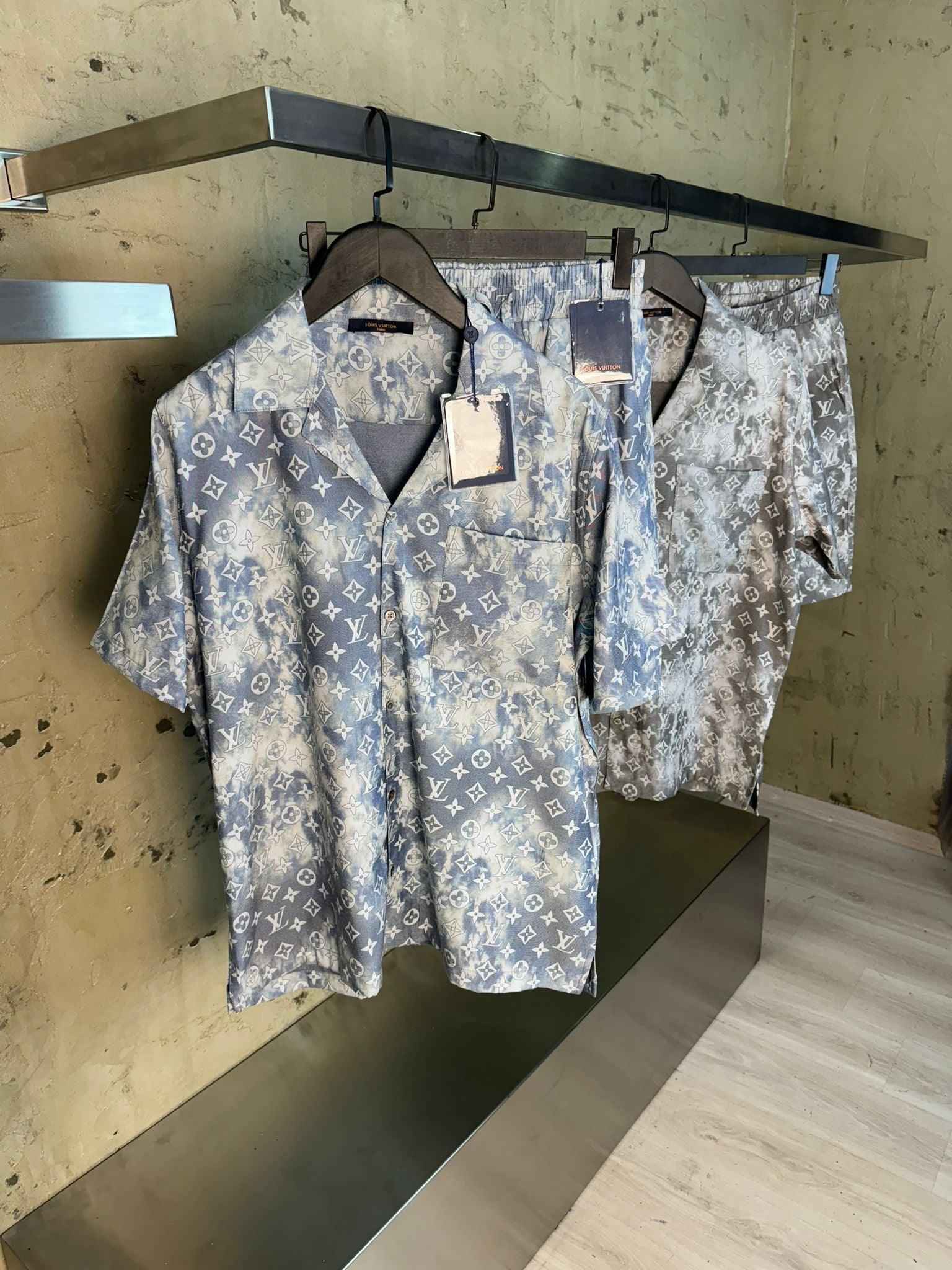 Sneakernational - LV Set 0011
