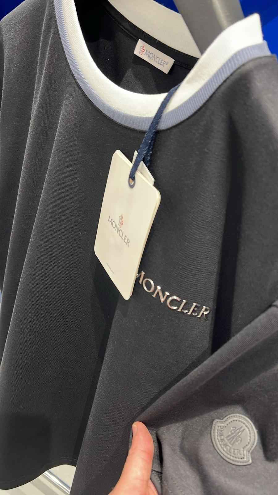 Sneakernational - Moncler T-Shirt 001