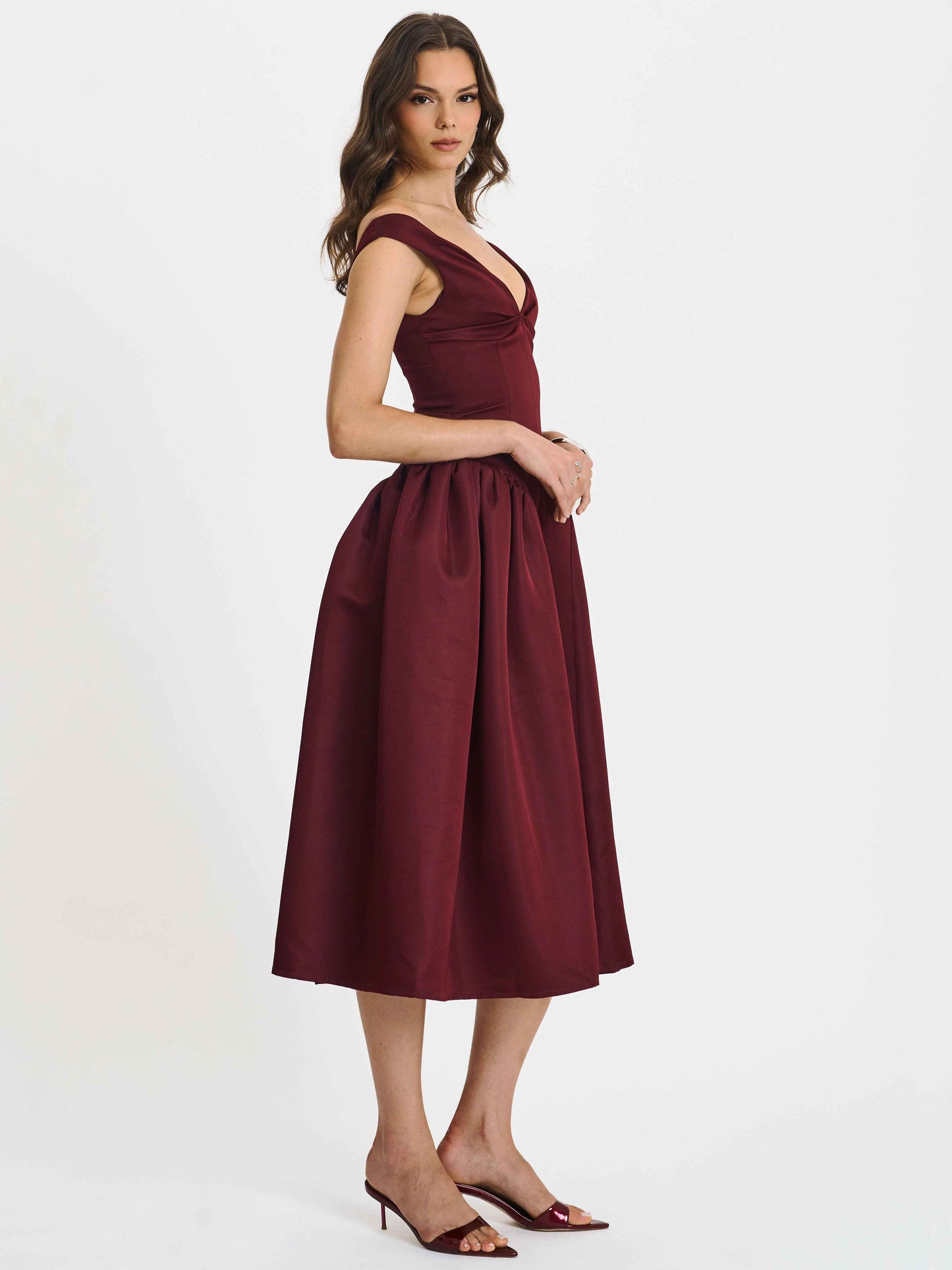Omella Burgundy Ruched Bust Sweetheart Flared Midi Dress