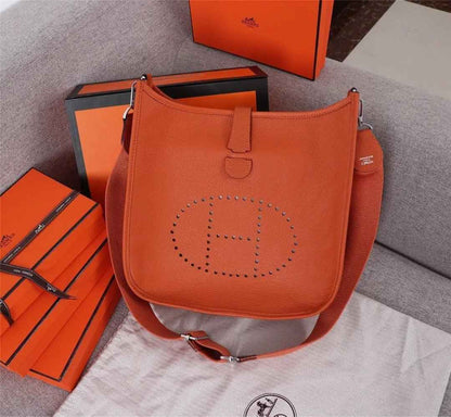 Sneakerhill - Evelyne Bag 004