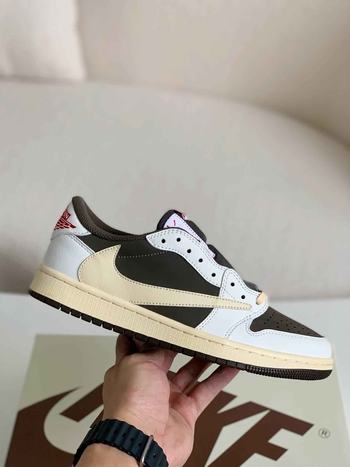 Travis Scott x AJ1 Low OG "Mocha"