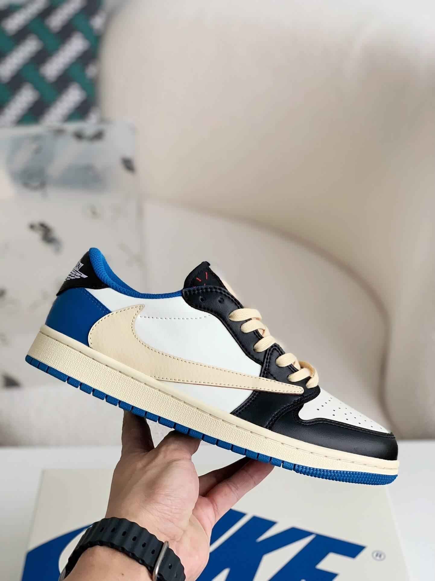 Travis Scott x Fragment x AF1 Low